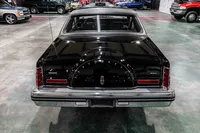 1983-Lincoln-Continental-Black-668677--36.jpg